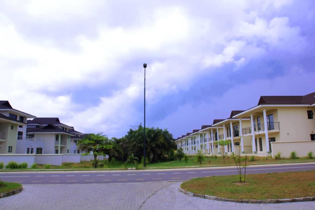 Lakowe Lakes Golf Resort Apartment Лагос Экстерьер фото